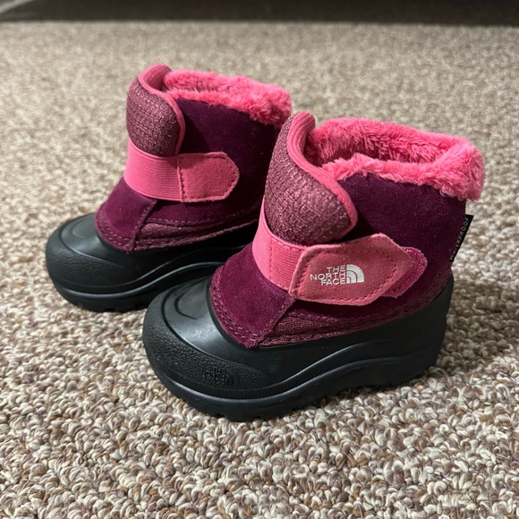 Toddler North Face Alpenglow Boots Size 6 - Picture 1 of 6